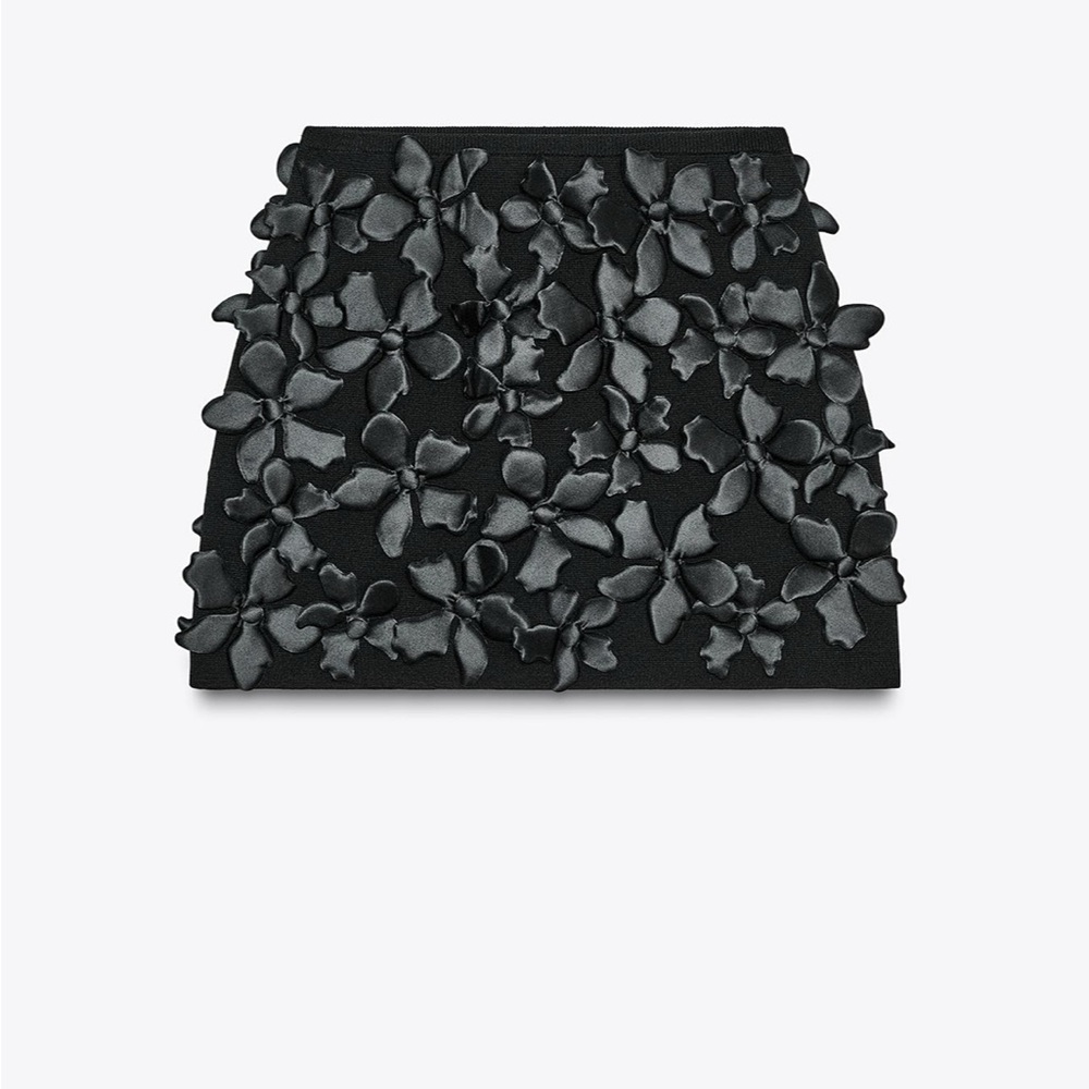 Zara Black Textured Floral Mini Skirt